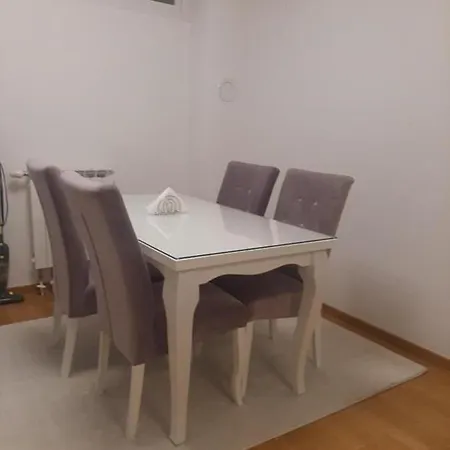 Modern Bulevar Apartamento